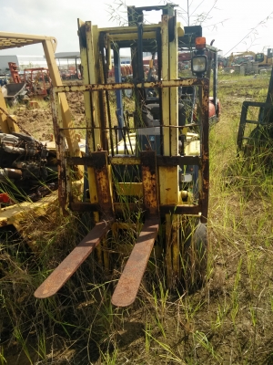 ขายรถโฟล์คลิฟท์ตามสภาพ Komatsu FG15 ราคาลดพิเศษ สนใจติดต่อสันต์ 092-2603737 ขายรถโฟล์คลิฟท์ตามสภาพ Komatsu FG15 ราคาลดพิเศษ สนใจติดต่อสันต์ 092-2603737