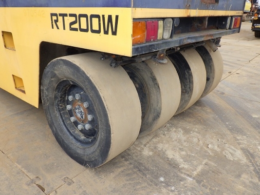 รถบด Hitachi/Dynapac RT200W-C ปี1997 4048ชม. ตรงจากญี่ปุ่นครับ รถบด Hitachi/Dynapac RT200W-C ปี1997 4048ชม. ตรงจากญี่ปุ่นครับ