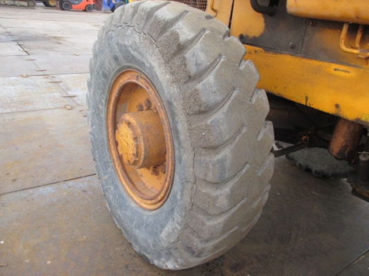 ขายรถตัก ยี่ห้อ KOMATSU รุ่น JH30B