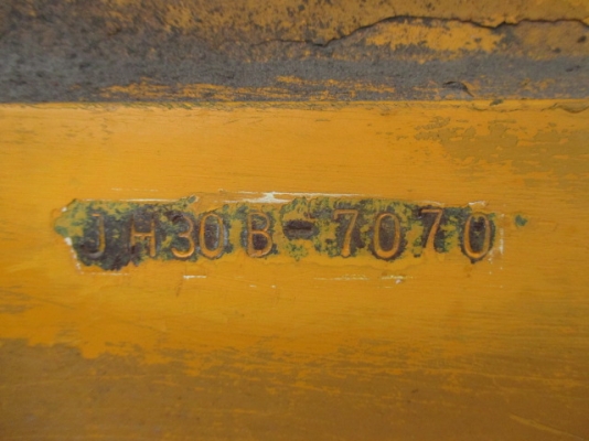 ขายรถตัก ยี่ห้อ KOMATSU รุ่น JH30B