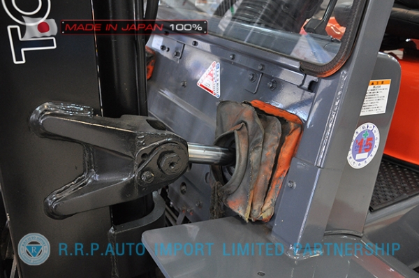 ขายรถโฟล์คลิฟท์มือสอง TOYOTA รุ่น 6FG40-10067 นำเข้าจากประเทศญี่ปุ่น 100\% ไม่เคยใช้งานในไทย