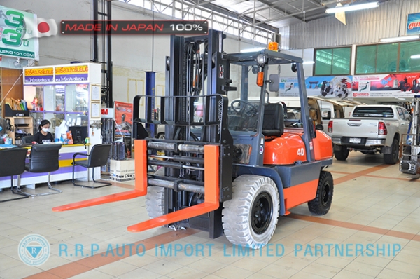 ขายรถโฟล์คลิฟท์มือสอง TOYOTA รุ่น 6FG40-10067 นำเข้าจากประเทศญี่ปุ่น 100\% ไม่เคยใช้งานในไทย