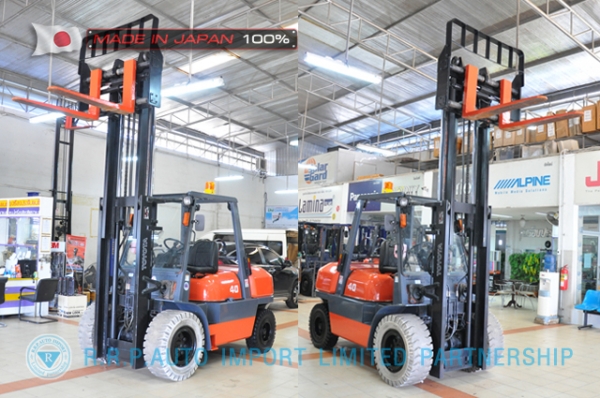 ขายรถโฟล์คลิฟท์มือสอง TOYOTA รุ่น 6FG40-10067 นำเข้าจากประเทศญี่ปุ่น 100\% ไม่เคยใช้งานในไทย