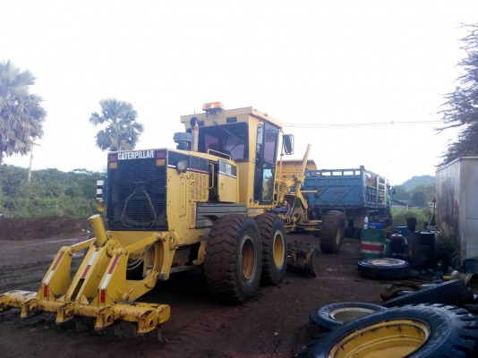 รถเกรดCAT 140H ครบชุดซีเรียล 7000 รถทำงานอยู่ เจ้าของขายเอง