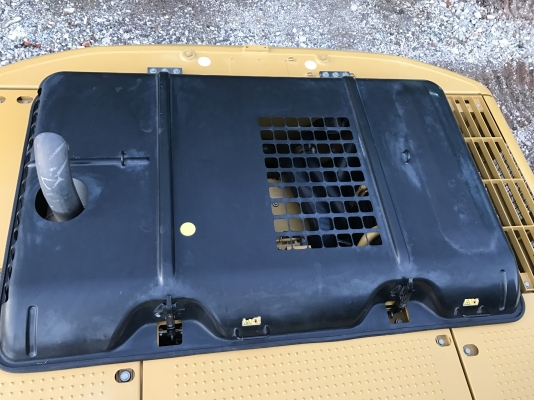 ขาย CAT320D สวยใส 4000 ชั่วโมง รถสวยมากเดิมๆทั้งคัน งานเบาๆ สนใจติดต่อ 081-4283210 ไอดีไลน์ KOBELCO14 ขาย CAT320D สวยใส 4000 ชั่วโมง รถสวยมากเดิมๆทั้งคัน งานเบาๆ สนใจติดต่อ 081-4283210 ไอดีไลน์ KOBELCO14