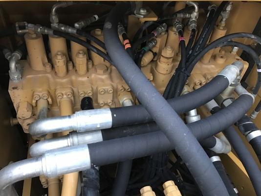 ขาย CAT320D สวยใส 4000 ชั่วโมง รถสวยมากเดิมๆทั้งคัน งานเบาๆ สนใจติดต่อ 081-4283210 ไอดีไลน์ KOBELCO14 ขาย CAT320D สวยใส 4000 ชั่วโมง รถสวยมากเดิมๆทั้งคัน งานเบาๆ สนใจติดต่อ 081-4283210 ไอดีไลน์ KOBELCO14