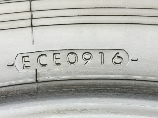 เศษยาง Yokohama 265 65 17 ปี16 ดอกเต็ม เนื้อนิ่มๆ ไม่มีปะ ใช้ยาว จำนวน1เส้น ราคาไม่แพง