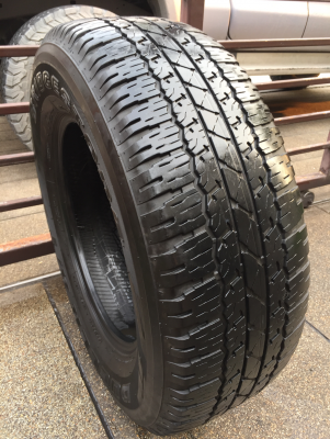 เศษยาง Bridgestone 265 65 17 ปลายปี15 ดอกเต็ม ไม่มีปะ ใช้ยาว จำนวน1เส้น ราคาไม่แพง