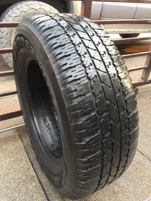 เศษยาง Bridgestone 265 65 17 ปลายปี15 ดอกเต็ม ไม่มีปะ ใช้ยาว จำนวน1เส้น ราคาไม่แพง
