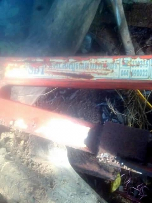 ผานขุดมันของสมบูรณ์แทร็คเตอร์