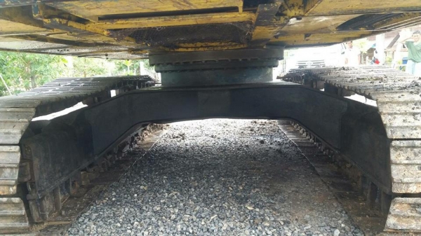 ขายด่วน..รถขุดแบ็คโค SK200-3มาร์ทรีไฟฟ้าเต็ม เอวแน่นบูมสวยเดิมเฟรมสวย มอเตอร์กล่อง จอครบปั๊มเดิมไม่โหลด YUTANI