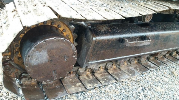 ขายด่วน..รถขุดแบ็คโค SK200-3มาร์ทรีไฟฟ้าเต็ม เอวแน่นบูมสวยเดิมเฟรมสวย มอเตอร์กล่อง จอครบปั๊มเดิมไม่โหลด YUTANI