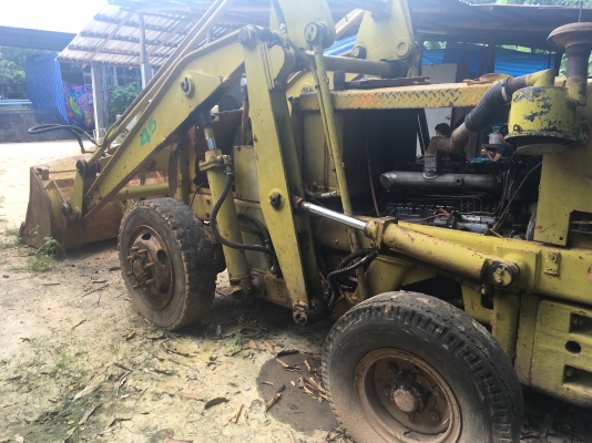 ขายรถตักล้อยางใช่งานปกติ