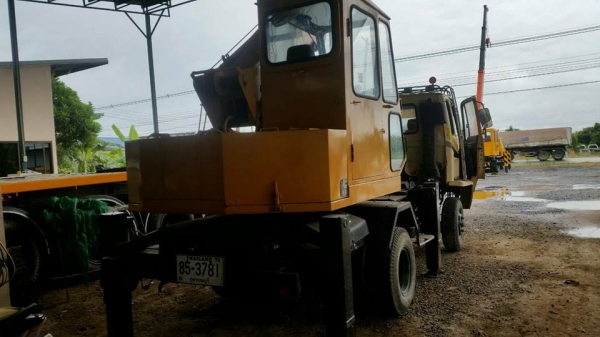 ขาย6ล้อเครน195 UNIC5.5ตัน เอกสารทะเบียนครบ เครื่อง6HE1แชชซีสวย ติดต่อ080-7964423 085-7698049 เว็บไซด์ส่วนตัว http://truck1sell.com/ https://www.facebook.com/TRUCK1SELL ไอดีไลน์ID0807964423 ID4423033