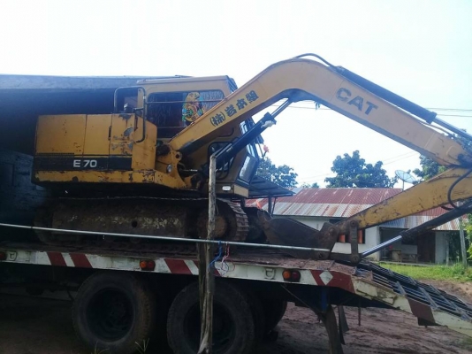 ขายรถขุดแบ็คโคCAT E70เอวดี เครื่องเดิมช่วงล่างดีสภาพพร้อมใช้งาน เฟรมสวย ขายรถขุดแบ็คโคCAT E70เอวดี เครื่องเดิมช่วงล่างดีสภาพพร้อมใช้งาน เฟรมสวย