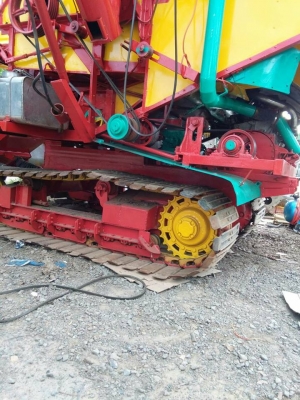 ขายรถเกี่ยวเกษตร ช่วงล่าง12นอกเครื่องJO8C260โบว์ปั๊ม22 ETONอุ้ม2.5ตันโซ่ใหม่