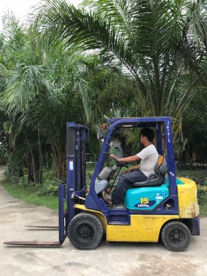 ขายFORKLIFT KOMATSU FG15-17(1.5ตัน) สวยเดิมจากญี่ปุ่น ยังไม่เคยใช้ในไทย 125,000เท่านั้น!!
