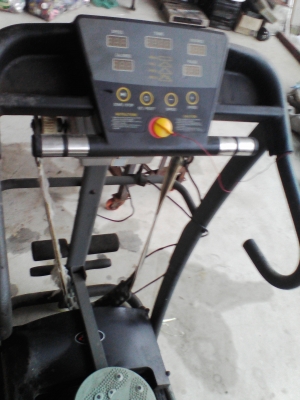 ลู่วิ่งไฟฟ้า 5 ฟังก์ชั่น 2.0 แรงม้า