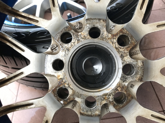 ล้อเเท้ SPARCO RACING ขอบ15กว้าง6ครึ่งอ๊อฟ32 4รู100เก่านอกสีเดิมสภาพตามรูป