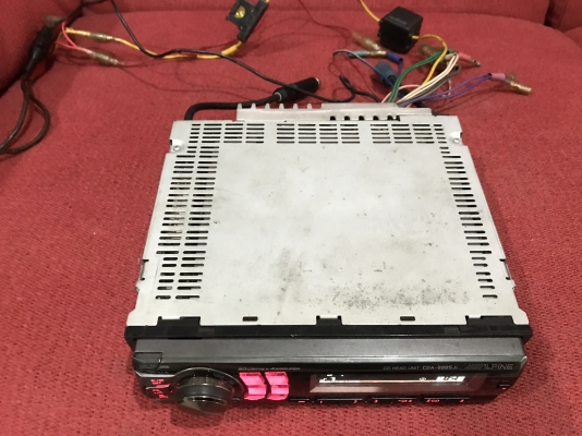 ALPINE CDA 9885ji เก่าญี่ปุ่นเเท้สภาพสวยใช้งานปกติ