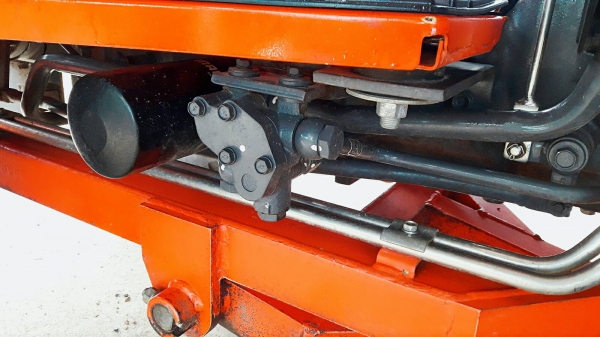 KUBOTA  L 4708 SP (4WD)  2 เพลา   สภาพใหม่สวยๆ   ชั่วโมงใช้   งานน้อย  สีเดิมทั้งคัน  พร้อมชุดใบมีดดันหน้า  และผานบุุกเบิก