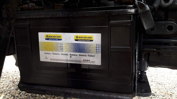 ขายรถไถฟอร์ด NEWHOLLAND   TS90  4WD