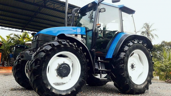 ขายรถไถฟอร์ด NEWHOLLAND   TS90  4WD