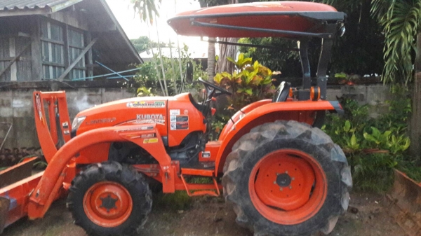 ขายรถไถ Kubota L3608 SP สภาพสวยๆๆพร้อมใช้ครับ รุ่นนี้ถือว่าเป็นรุ่นใหม่มีอุปกรณ์ครบครับ