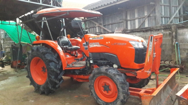ขายรถไถ Kubota L4708 SP สภาพสวยๆๆพร้อมใช้ครับ รุ่นนี้ถือว่าเป็นรุ่นใหม่มีอุปกรณ์ครบครับ ขายรถไถ Kubota L4708 SP สภาพสวยๆๆพร้อมใช้ครับ รุ่นนี้ถือว่าเป็นรุ่นใหม่มีอุปกรณ์ครบครับ