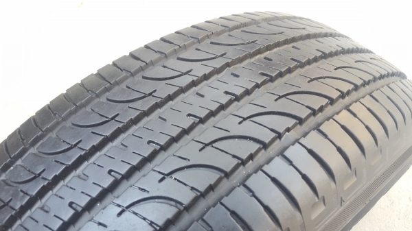 ขายยาง225/65/17 ปี 2314  YOKOHAMA SUV 4 เส้น