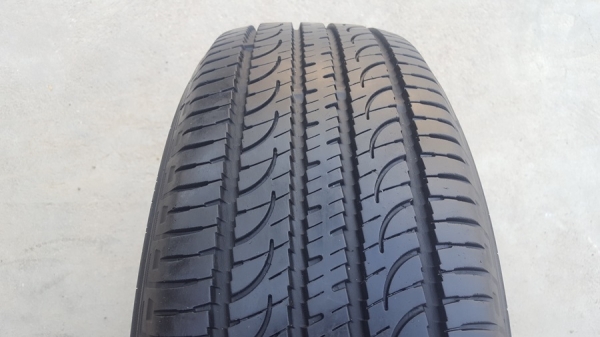 ขายยาง225/65/17 ปี 2314  YOKOHAMA SUV 4 เส้น