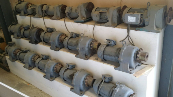 มอเตอร์มือสอง มอเตอร์เกียร์มือสอง ราคาถูก มีรอก-เครน-เครื่องจักรให้เลือกอีกนับ1,000รายการwww.paholgroup.com