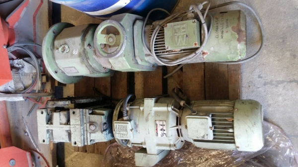 มอเตอร์มือสอง ราคาถูก 2.2kw มีรอก-เครน-เครื่องจักรให้เลือกอีกนับ1,000รายการwww.paholgroup.com