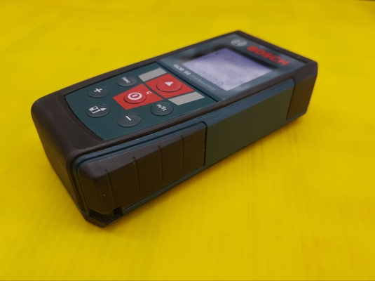 เครื่องวัดระยะเลเซอร์ Bosch รุ่น GLM 50 มือสอง สภาพใหม่เอี่ยม มีซอง ส่งฟรี เครื่องวัดระยะเลเซอร์ Bosch รุ่น GLM 50 มือสอง สภาพใหม่เอี่ยม มีซอง ส่งฟรี
