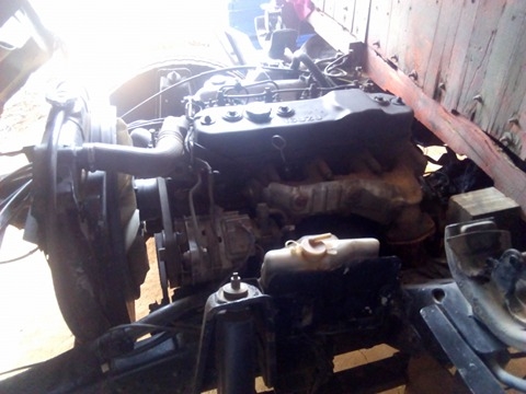 ขายหกล้ออีซูซุ หัว NPR 110 ยาว 5. เมตร รถสวยพร้อมใช้งานแอร์เย็น พวงมาลัยเพาเวอ  ระบบไฟเตือนหน้าปัดใช้ได้ทุกอย่าง ราคาคุยกันได้