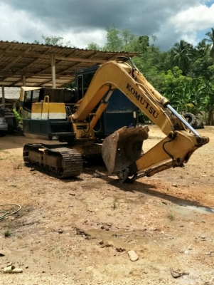 KOMATSU PC60-5 สวยๆ พร้อมใช้งาน เครื่องดี สนใจติดต่อดูรถ 0872976734