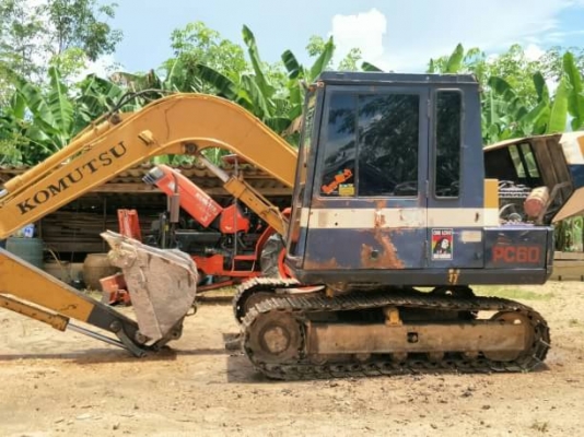 KOMATSU PC60-5 สวยๆ พร้อมใช้งาน เครื่องดี สนใจติดต่อดูรถ 0872976734