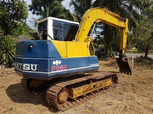 KOMATSU PC60-5 เครื่องดี ปั้มไม่โหลด รถสภาพสวย พร้อมใช้งาน ราคาต่อรองหน้างานครับ 0872976734