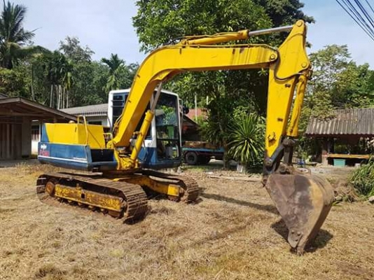KOMATSU PC60-5 เครื่องดี ปั้มไม่โหลด รถสภาพสวย พร้อมใช้งาน ราคาต่อรองหน้างานครับ 0872976734