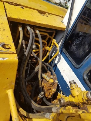 KOMATSU PC60-5 เครื่องดี ปั้มไม่โหลด รถสภาพสวย พร้อมใช้งาน ราคาต่อรองหน้างานครับ 0872976734