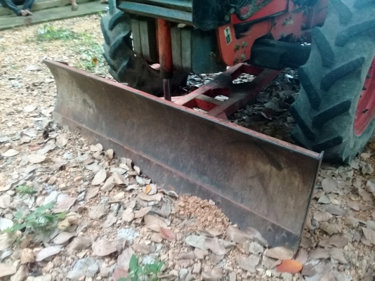 KOBOTA M9540 รถสภาพสวย พร้อมใช้งาน 7000ชั่วโมง อุปกรณ์ครบ 6 ชิ้น เอกสารเล่มทะเบียน ราคาต่อรองได้ครับ สนใจติดต่อ 0872976734