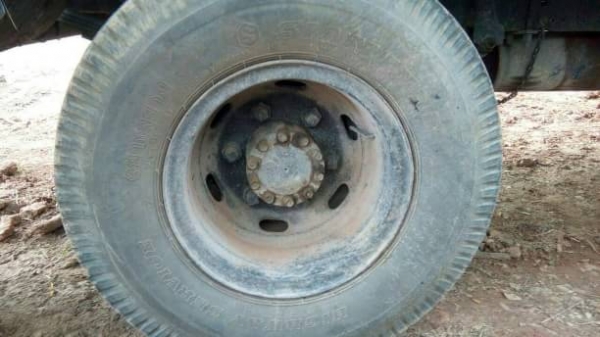 ISUZU NPR115แรงม้า เครื่องดี ราคาต่อรองได้ 0872976734