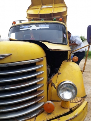 หัวยาวดั้มพ์ HINO เครื่องEH700 สโลยก คัทซีสวย มีพาเวอร์ เอกสารเล่มทะเบียน ราคาต่อรองได้ ติดต่อ 0872976734