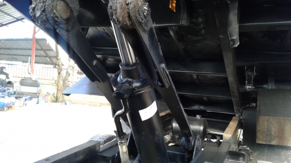 ขอบคุณพ่อเลี้ยงขวัญจิตรจากหางดงวางมัดจำแล้วคัฟ..ISUZU.NQR175แรงปี50.แอร์.เพาเวอร์.ช่วงล่างF.เกียร์6สะปีด.กระบะดั้มพ์สามมิตรทั้งชุด