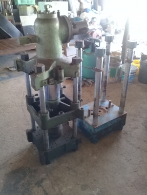 แท่นอัดไฮโดรลิคแรงอัดสูง