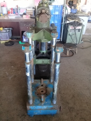 แท่นอัดไฮโดรลิคแรงอัดสูง