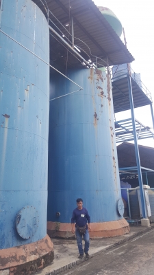 ถังใส่น้ำยาง 90,000 ลิตรกว้าง 3.8 เมตรสูง 8 เมตรหนา 8 มิลภายในสวยทาสีอีพอกซี่ไว้ใส่น้ำได้เลย 2 ใบละ 80,000 บาท