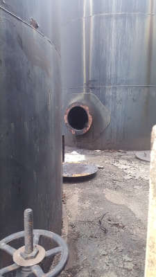 ถังน้ำมันเตา 55,000 ลิตรกว้าง 4 เมตรสูง 4.5 เมตรมี 2 ใบหนา 6 มิล ใบละ 60,000 บาท