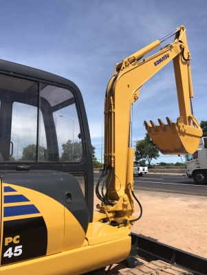 KOMATSU PC45-7 650,000฿ รถภาคกลาง