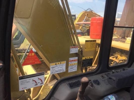 ขาย 785,000 KOMATSU  PC 120-6. เครื่องดี ปั้มดี ช่วงล่างดี โช่หน่า ไฟฟ้าครบ  ยังไม่ได้ใช้ในไทย พร้อมใช้งาน เอกสารอินวอยร์ รถอยู่ อยุธยา  090-772-3710 090-772-3708